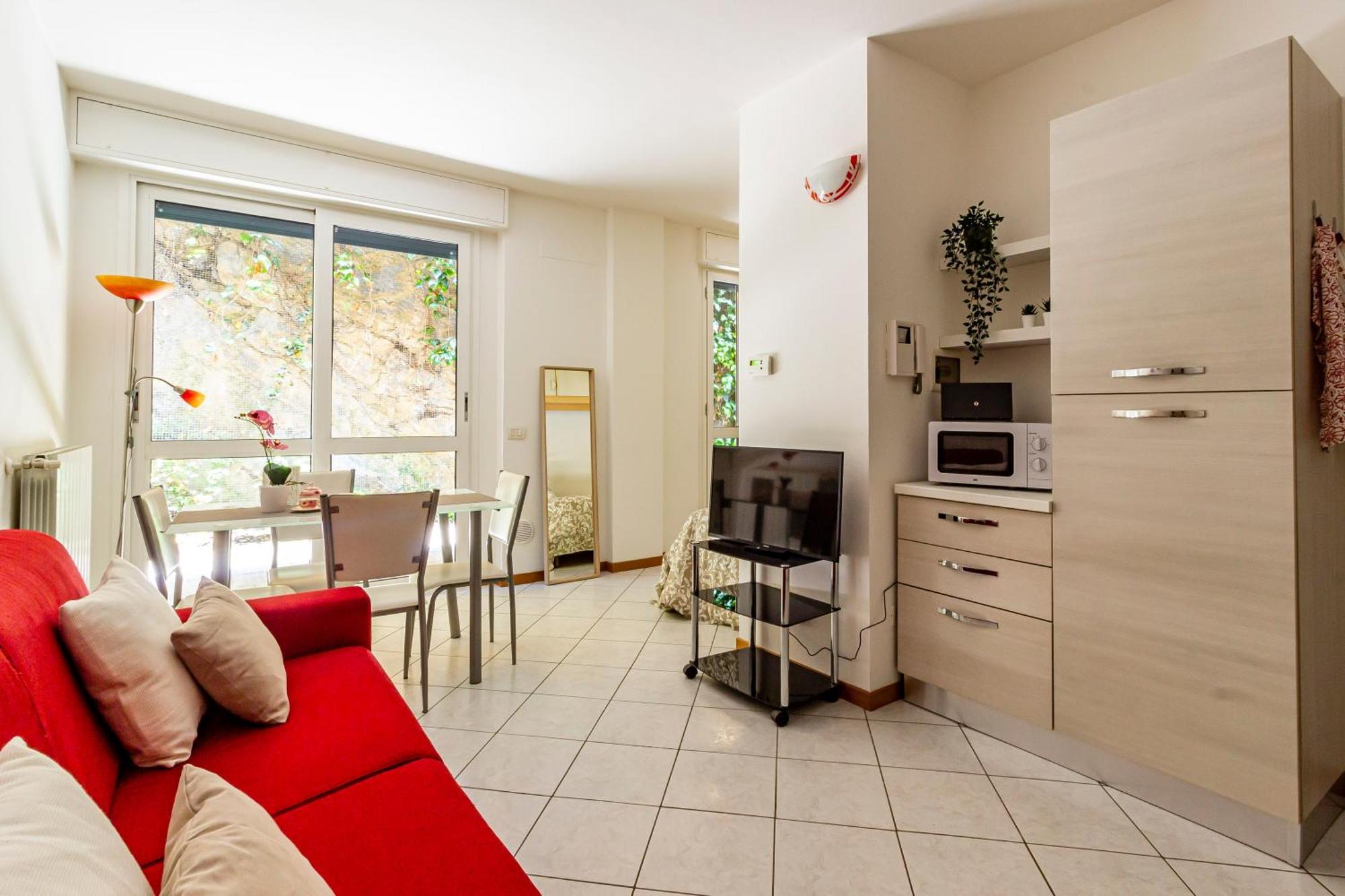 Appartamento Private Garden & Garage - Self Check-In & Remote Access Côme Esterno foto